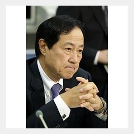 佐藤FG社長は「ワンみずほ」と言うが…／（Ｃ）日刊ゲンダイ