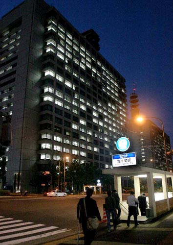 霞が関はやっぱり特別待遇／（Ｃ）日刊ゲンダイ