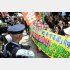 官邸前でデモ隊と警官がニラミ合った／（Ｃ）日刊ゲンダイ