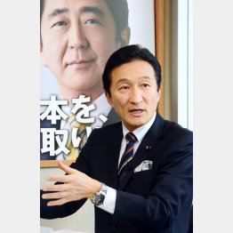 「３６５日２４時間死ぬまで働け」って／（Ｃ）日刊ゲンダイ