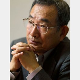 小泉政権で内閣法制局長官を務めた阪田氏／（Ｃ）日刊ゲンダイ