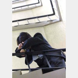 死んで花実は咲くものか…／（Ｃ）日刊ゲンダイ