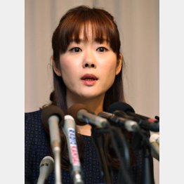 バーバリーもお好き／（Ｃ）日刊ゲンダイ