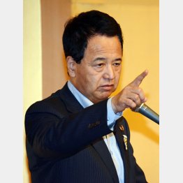 内心は真っ青／（Ｃ）日刊ゲンダイ