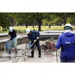 噴水が水抜きされた代々木公園／（Ｃ）日刊ゲンダイ