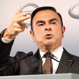 すでに社長を１４年務めるゴーン氏／（Ｃ）日刊ゲンダイ