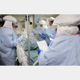 日本も秒読み（写真は米国医療チームの特別訓練）／（Ｃ）ＡＰ