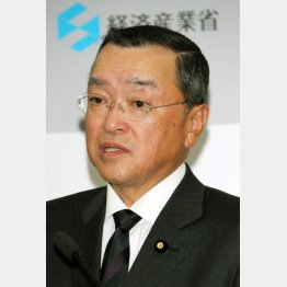 ＳＭバーだけじゃない／（Ｃ）日刊ゲンダイ