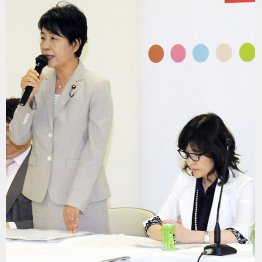 「多様な働き方を支援する勉強会」が提言（左・上川法務相、稲田政調会長）／（Ｃ）日刊ゲンダイ