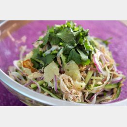 するめイカとグレープフルーツのサラダ／（Ｃ）日刊ゲンダイ