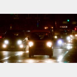 まぶしくて仕方ないが…／（Ｃ）日刊ゲンダイ