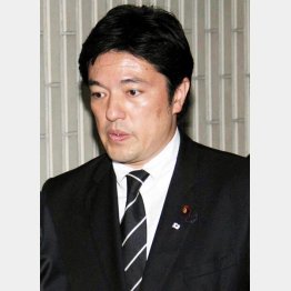 ヨルダンで対応した中山外務副大臣／（Ｃ）日刊ゲンダイ