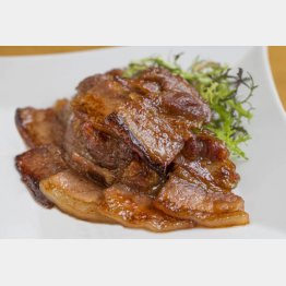 塊肉じゃなくても本格派の味に（Ｃ）日刊ゲンダイ