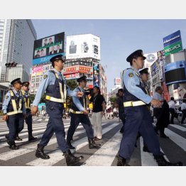 逮捕は警察に任せておこう（Ｃ）日刊ゲンダイ