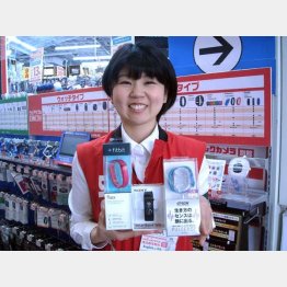 自分のスマホと連動できるかがポイント（Ｃ）日刊ゲンダイ