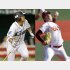 西武・森（左）と楽天・松井（右）は１９歳（Ｃ）日刊ゲンダイ