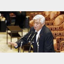 「解釈改憲すべきでない」と書いていた（Ｃ）日刊ゲンダイ