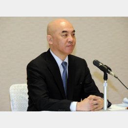 百田尚樹氏は「沖縄の２つの新聞つぶせ」（Ｃ）日刊ゲンダイ