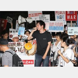 １５日にも「緊急抗議行動」を計画（Ｃ）日刊ゲンダイ