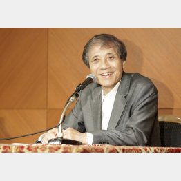 笑ってる場合じゃない…（Ｃ）日刊ゲンダイ