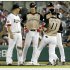 慌てて１塁へ向うもそこには代走の岡が…（Ｃ）日刊ゲンダイ