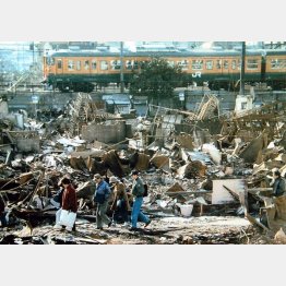 旧耐震基準の建物は阪神・淡路大震災で大きな被害に（Ｃ）日刊ゲンダイ