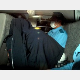 送検される中野翔太容疑者（Ｃ）日刊ゲンダイ