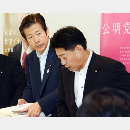 公明党・山口那津男代表（左）と北側一雄副代表（Ｃ）日刊ゲンダイ