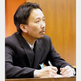 ツイッターで怒り心頭（Ｃ）日刊ゲンダイ