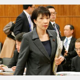 やる気まんまんの高市総務相（Ｃ）日刊ゲンダイ