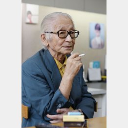 たばこのパッケージにまで警告文強制はおかしい（Ｃ）日刊ゲンダイ