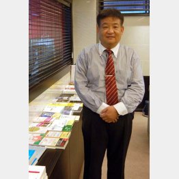 “これから読む本”は社長室にズラリ！（Ｃ）日刊ゲンダイ