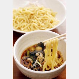 梵天のつけそば（Ｃ）日刊ゲンダイ