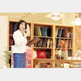 久美子社長が仕掛けたセールは不発（Ｃ）日刊ゲンダイ