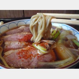 鴨南ばんそば（Ｃ）日刊ゲンダイ