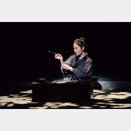 一葉を演じる黒木華（Ｃ）本間伸彦