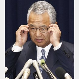 “雲隠れ”を続ける甘利前大臣（Ｃ）日刊ゲンダイ