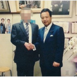 「自首」して引きずり出すべき（甘利氏＝写真右）（Ｃ）日刊ゲンダイ