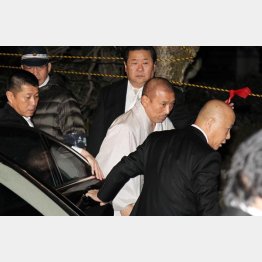 ６代目の若い衆は我慢の限界（Ｃ）日刊ゲンダイ