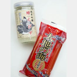 鯨えびす 純米吟醸（３９０円）と太地の海 くじら入り荒挽きソーセージ（３０８円）／（Ｃ）日刊ゲンダイ