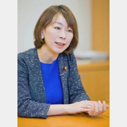 「保育園問題は今後も見ていて欲しい」と山尾志桜里議員（Ｃ）日刊ゲンダイ