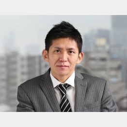 さまざまテレビ番組にも出演する萱野氏（Ｃ）日刊ゲンダイ