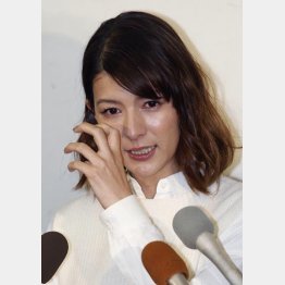 ちょうど１年前はスザンヌが別れた（Ｃ）日刊ゲンダイ