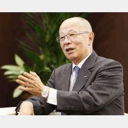和崎信哉会長 71歳（Ｃ）日刊ゲンダイ