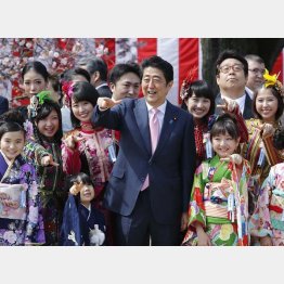 浮かれている場合か（Ｃ）日刊ゲンダイ