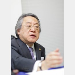 参院選出馬について語る小林節氏（Ｃ）日刊ゲンダイ