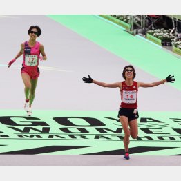 名古屋ウィメンズでは１秒差で２位に入った田中智美が代表に（後方は小原怜）／（Ｃ）日刊ゲンダイ