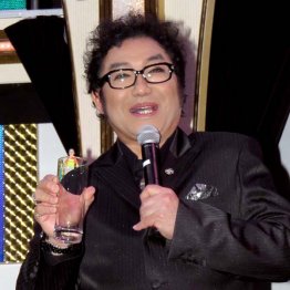 誰にもマネできないコロッケのモノマネ芸（Ｃ）日刊ゲンダイ