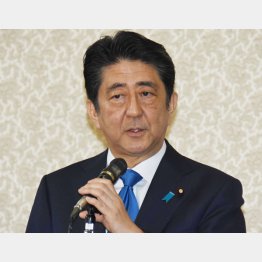 持ち時間を無視してしゃべりまくり（Ｃ）日刊ゲンダイ