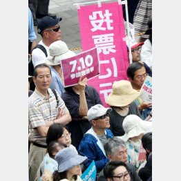 世論調査は急落中（Ｃ）日刊ゲンダイ